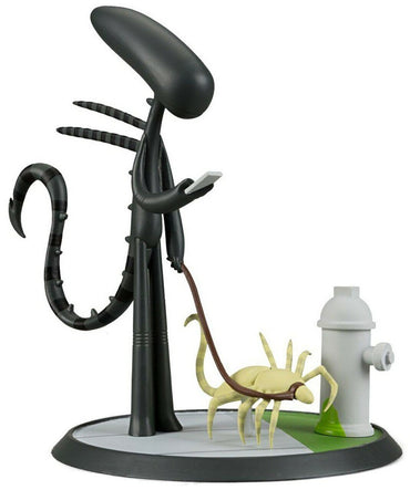 Alien "Out For A Walk" Jo3bot Figure